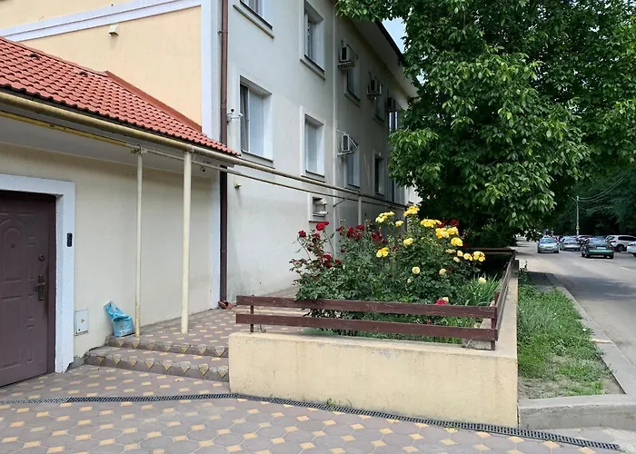 Villa Park 411